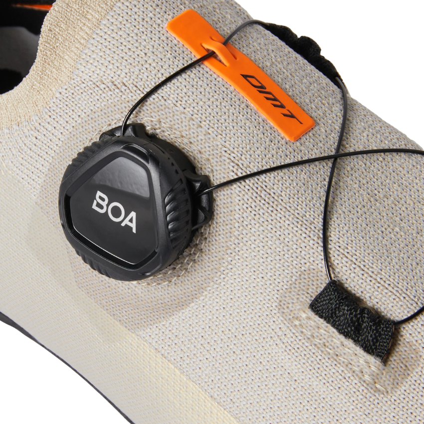 DMT KR30 Knit Road Cycling Shoes – Sand / Black