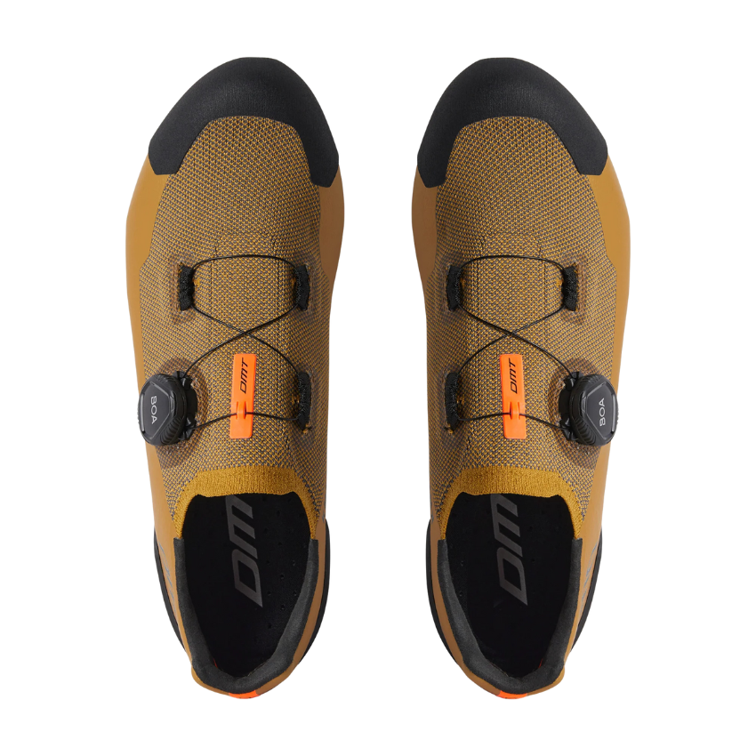DMT KM30 Engineered 3D Knit Carbon MTB / Gravel Cycling Shoes – Camel / Black